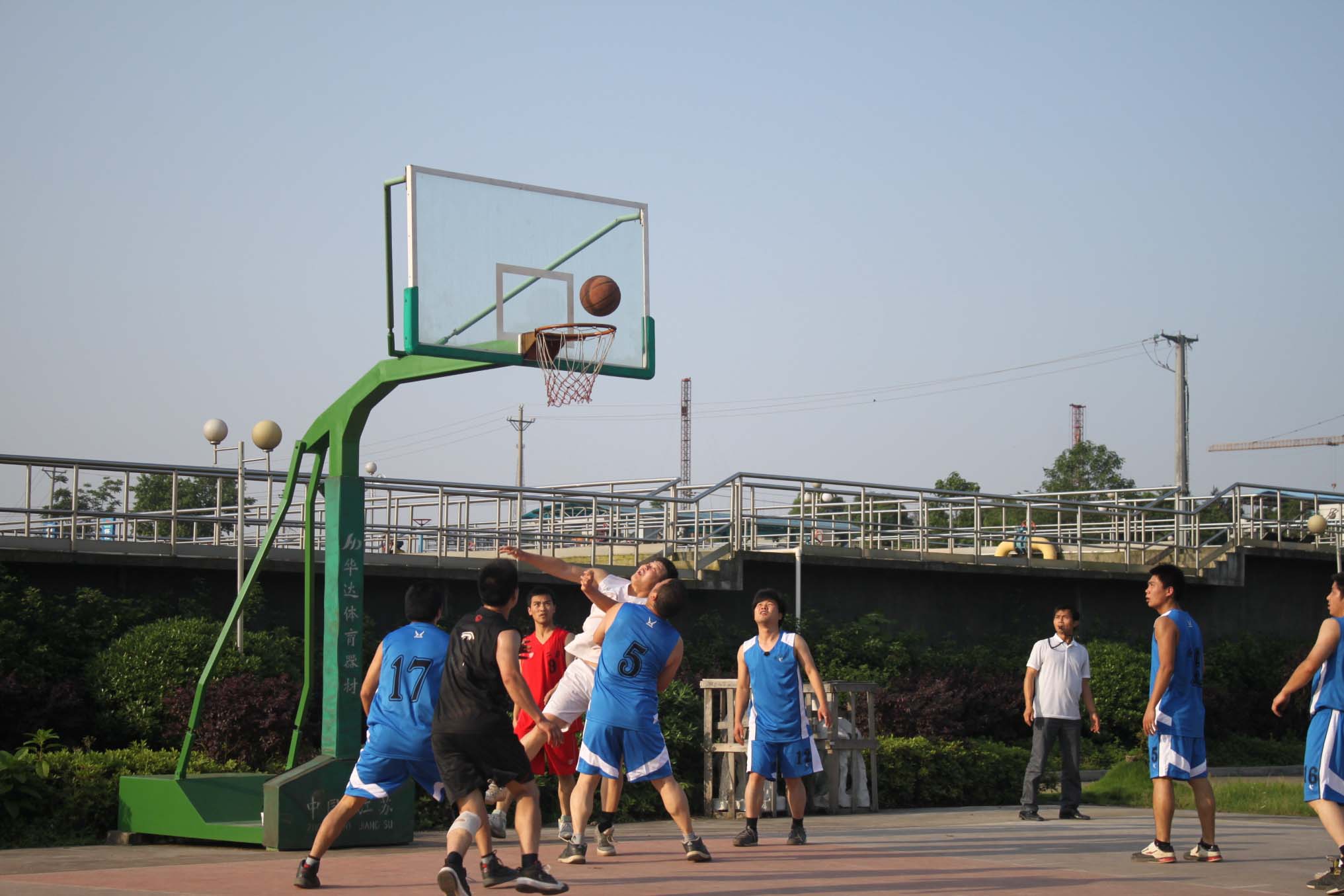 1584496336583931.jpg 籃球場(chǎng).jpg